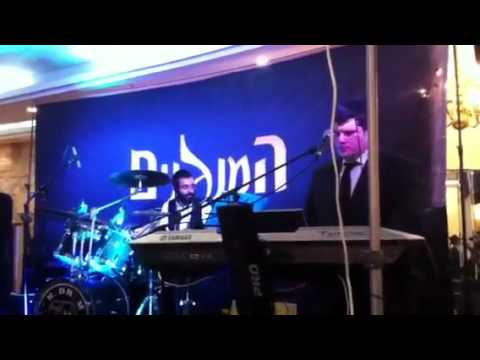 המנגנים בביצוע ללהיט החבד"י 'ויתן בפי' | HaMenagnim: Chabad's new hit