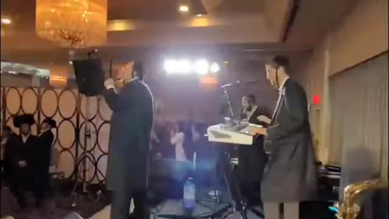 CddGuitar / Lipa Schmeltzer 🎤/Meilech Holperin productions