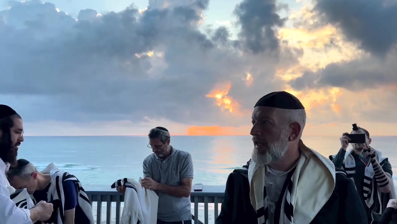 BRS Sunrise Minyan Thought (Shemini/Iyyar, 2023) - Rebuilding and Healing