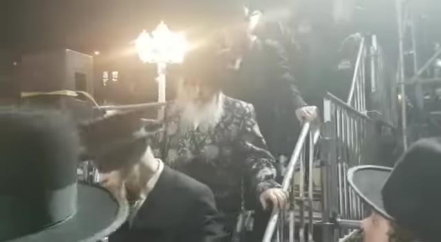 כ"ק אדמו"ר מסאטמאר שליט"א מסע המלכות לארה"ק חלק ד