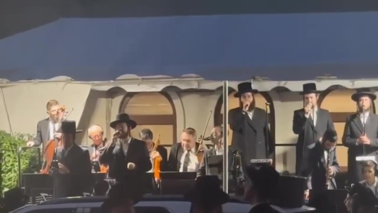 מקהלת שירה - הערשי ויינברגר - מיילך בראונשטיין - יולי קליין ועוד עם תזמורת  של יוסי שטענדיג