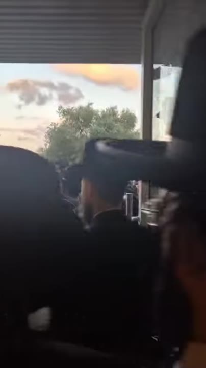 Viznitz Rebbe Greeted By His chassidim in the airport upon returning to Israel
